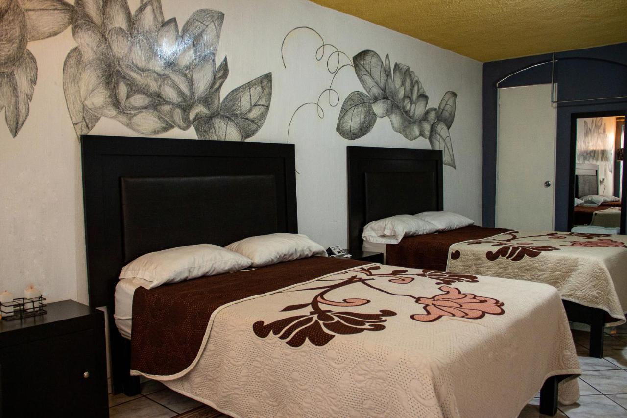 Hotel Boutique Charlotte Arandas 外观 照片